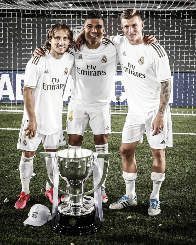 1-1！曼联又栽了：阿莫林打倒数第3连换4防守球员 5轮1胜跌至第8