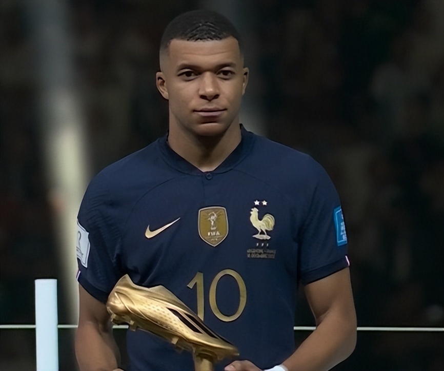 意甲中卫身价前10：巴斯托尼8000万断档第1，早安哥4500万第2（意甲中卫身价TOP10：巴斯托尼8000万领跑，早安哥4500万位居第二）