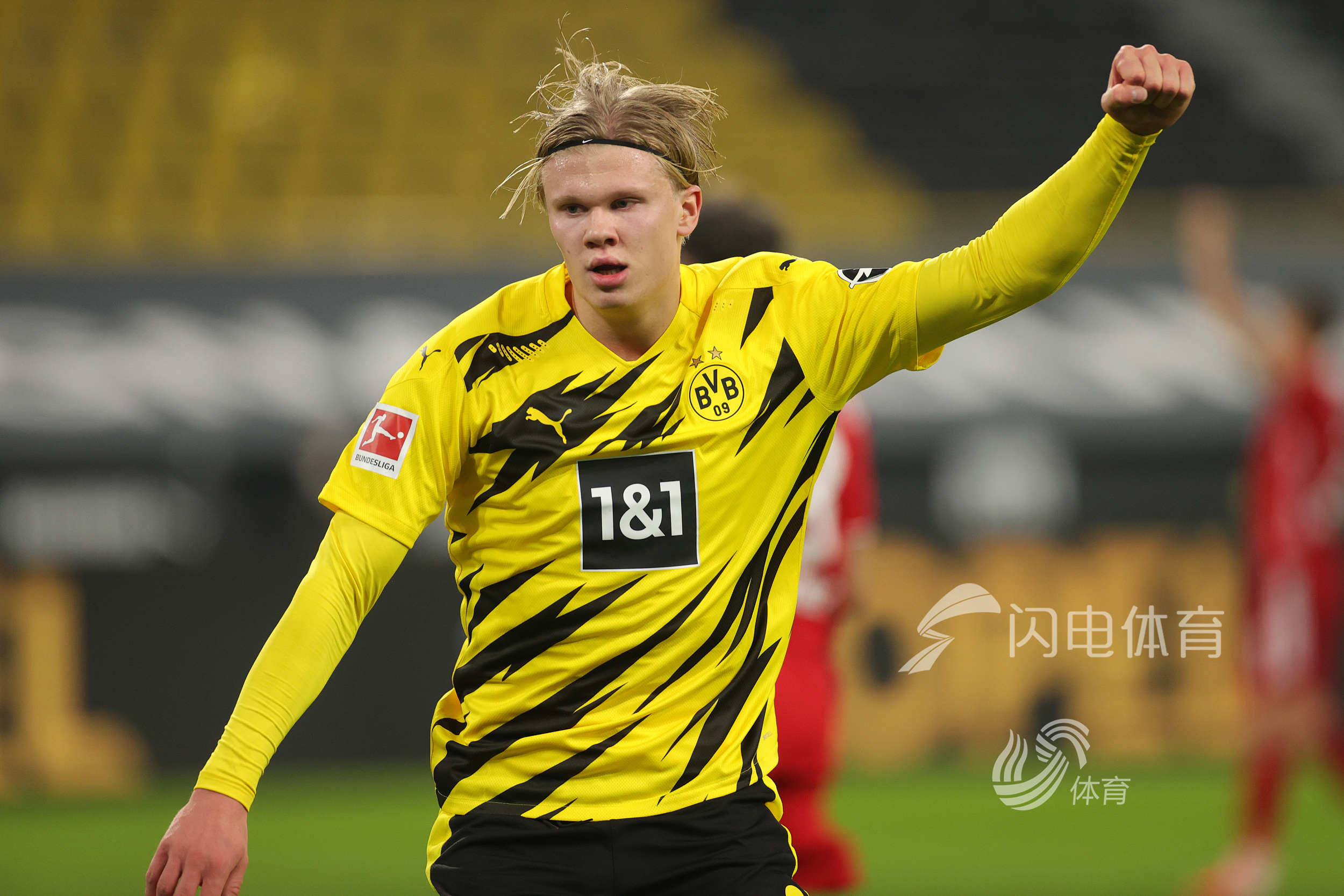 半场战报：阿森纳1-1拜仁，廷贝尔破门，伦纳特-卡尔扳平