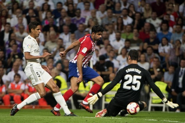 津门虎主帅于根伟积极引援奥乌苏，助力球队提升，期待其归化入籍，展现强大进攻实力，助球队稳定发展。